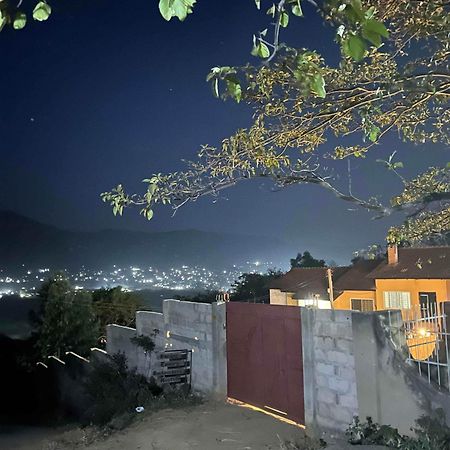 Adventurers Haven Backpackers Hostel Iringa Exterior photo